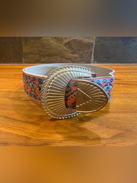 Nuovo Accessories - Vintage Colorful Nuovo Belt with Decorative Silver Buckle (017)